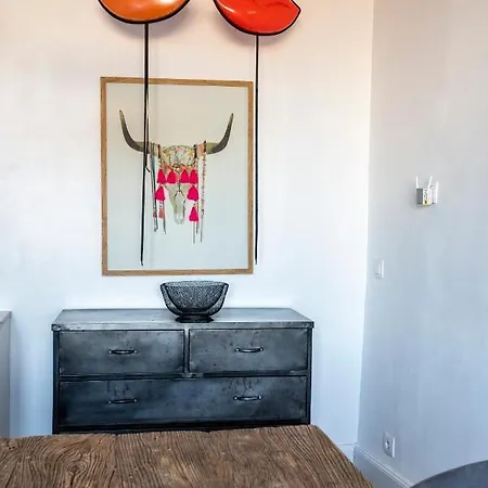 Beautiful W/ Ac - Close To Exhibition & Beach * カンヌ